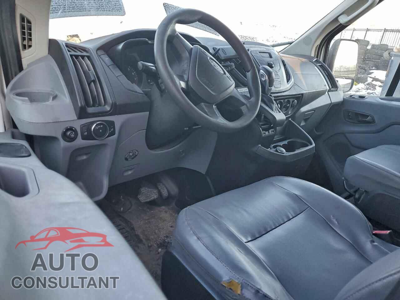 FORD TRANSIT 2017 - 1FTYR3XM1HKA05937