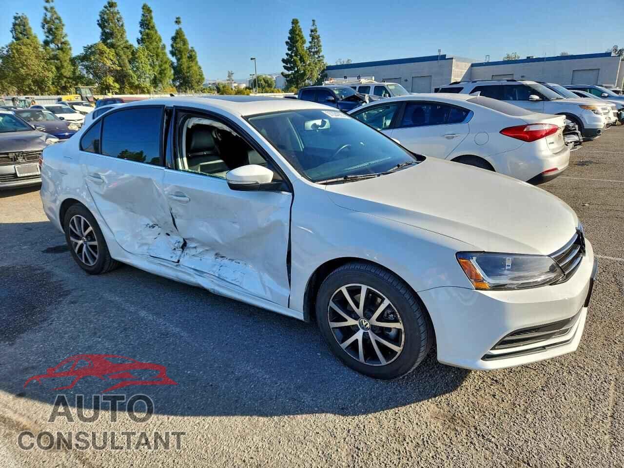 VOLKSWAGEN JETTA 2017 - 3VWDB7AJ7HM308266