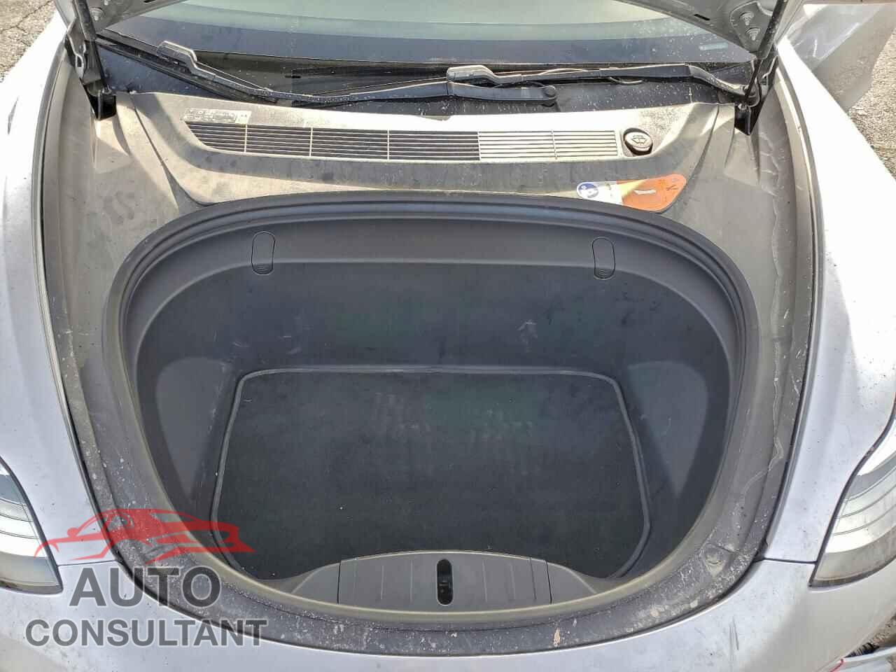 TESLA MODEL 3 2018 - 5YJ3E1EA2JF017858