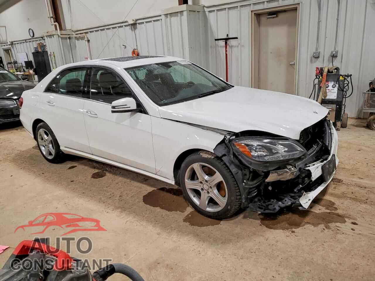 MERCEDES-BENZ E-CLASS 2014 - WDDHF8JB2EA883347
