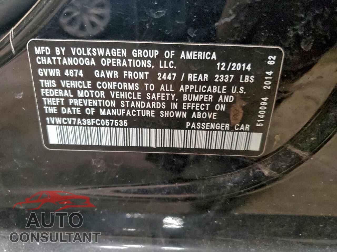VOLKSWAGEN PASSAT 2015 - 1VWCV7A38FC057535