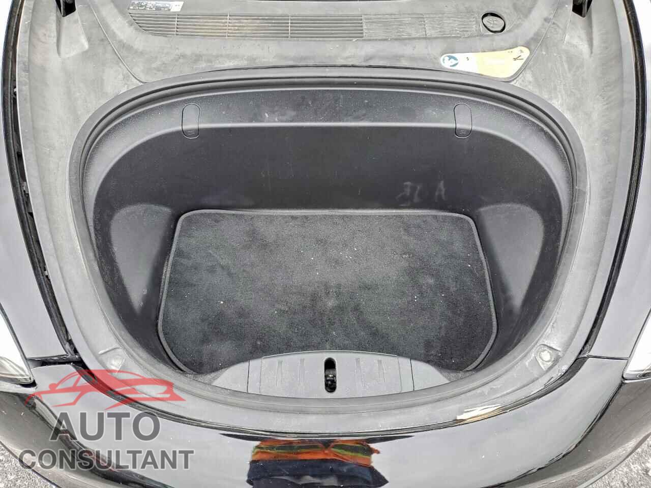 TESLA MODEL 3 2017 - 5YJ3E1EA9HF002395