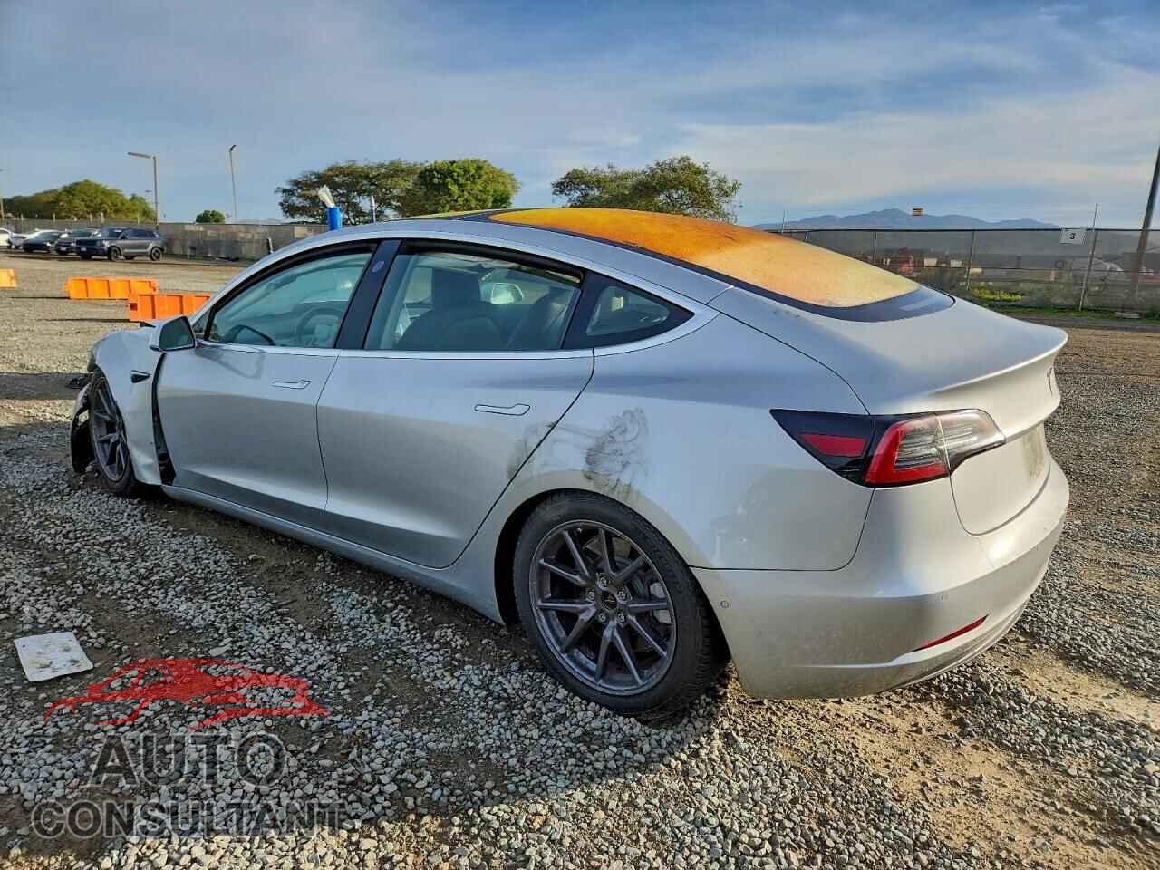 TESLA MODEL 3 2018 - 5YJ3E1EA1JF016538