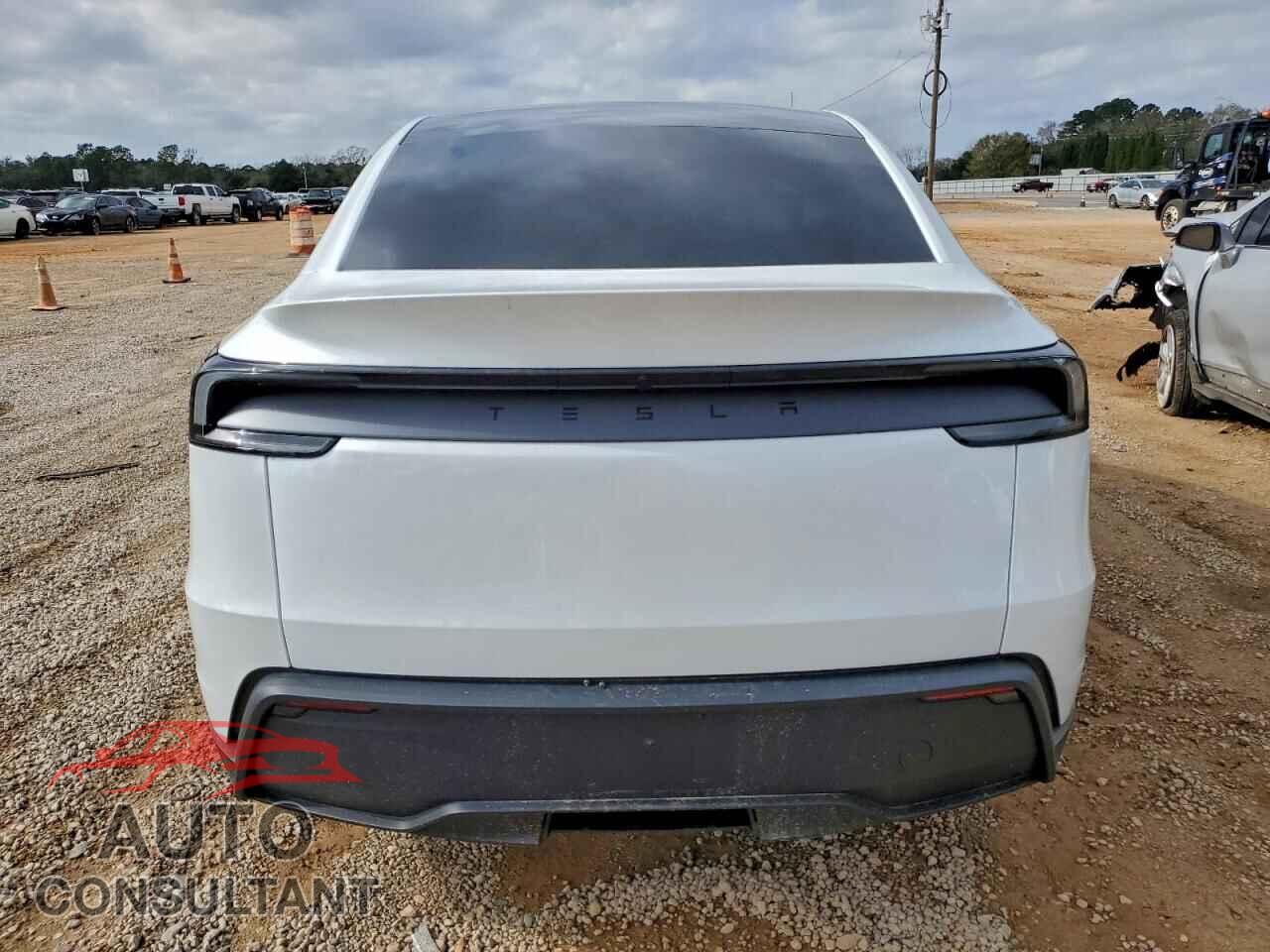 TESLA MODEL Y 2026 - 7SAYGDED9TA501038
