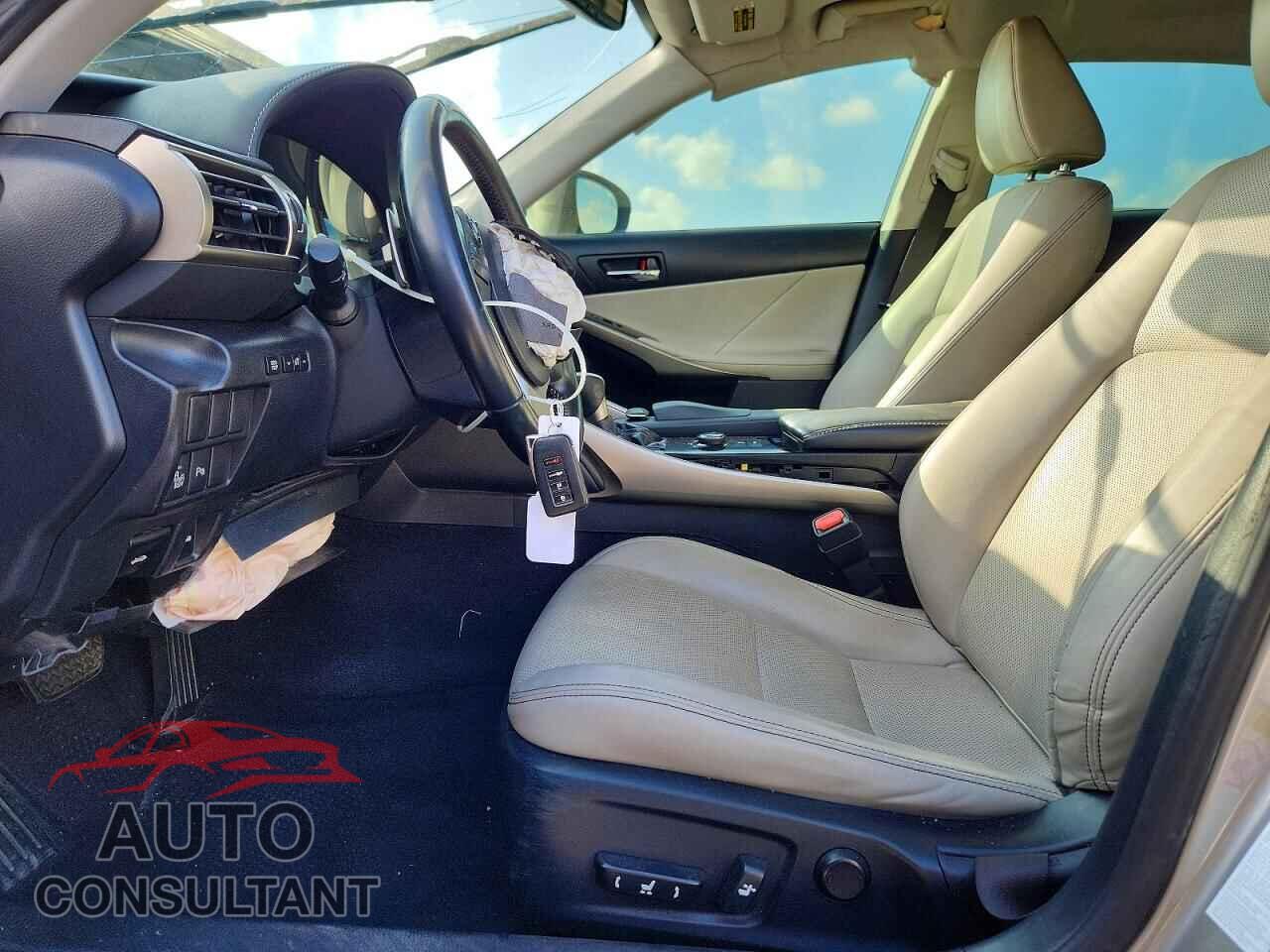 LEXUS IS 2014 - JTHBF1D2XE5029149