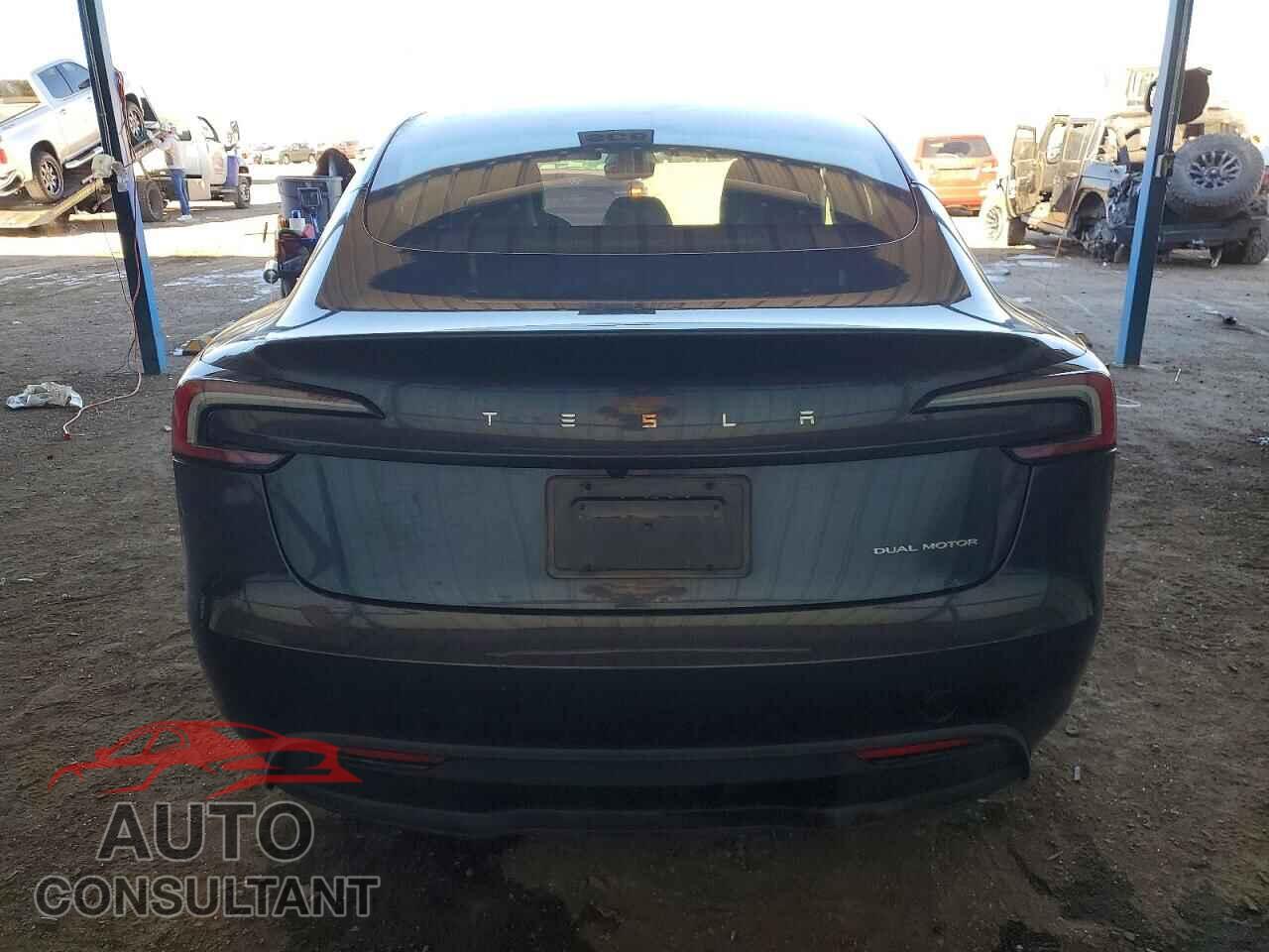 TESLA MODEL 3 2025 - 5YJ3E1EB0SF926403