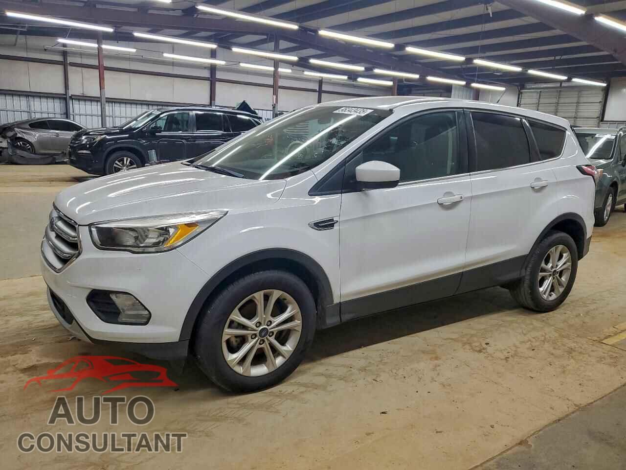FORD ESCAPE 2017 - 1FMCU0GD3HUB82724