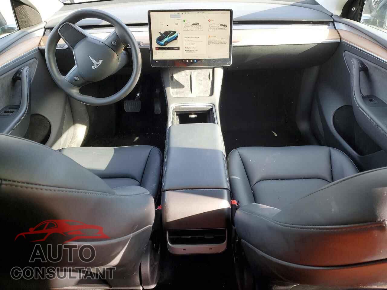 TESLA MODEL Y 2024 - 7SAYGDEE0RA335199