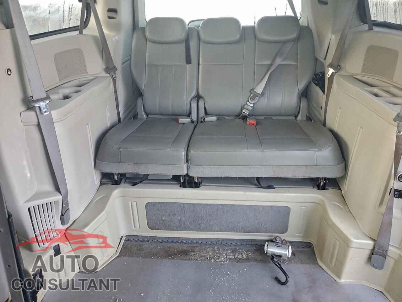DODGE CARAVAN 2010 - 2D4RN5DX2AR343254