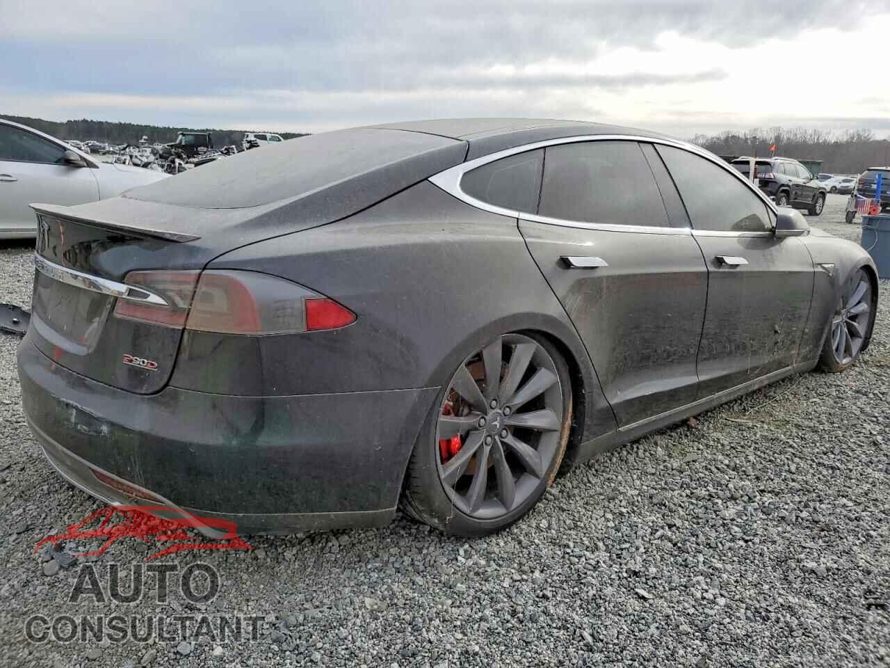 TESLA MODEL S 2015 - 5YJSA1E44FF116979