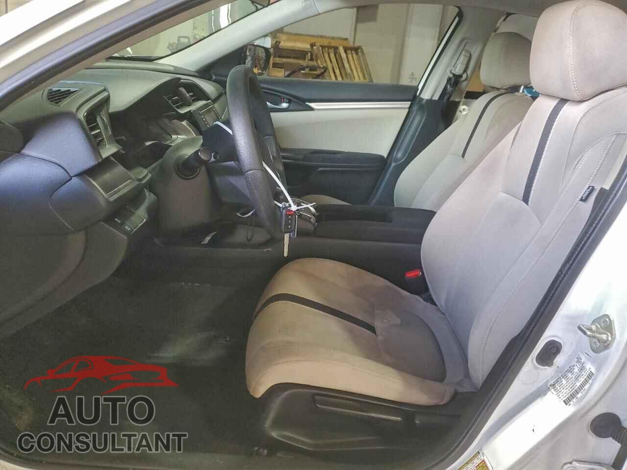 HONDA CIVIC 2017 - 2HGFC2F55HH553428