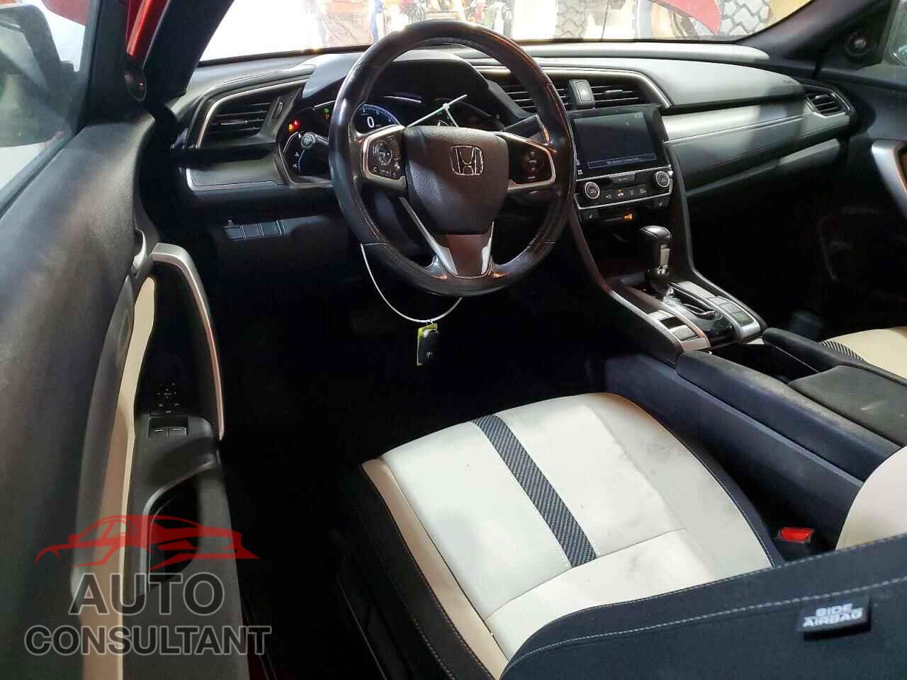 HONDA CIVIC 2018 - 2HGFC3B32JH355129