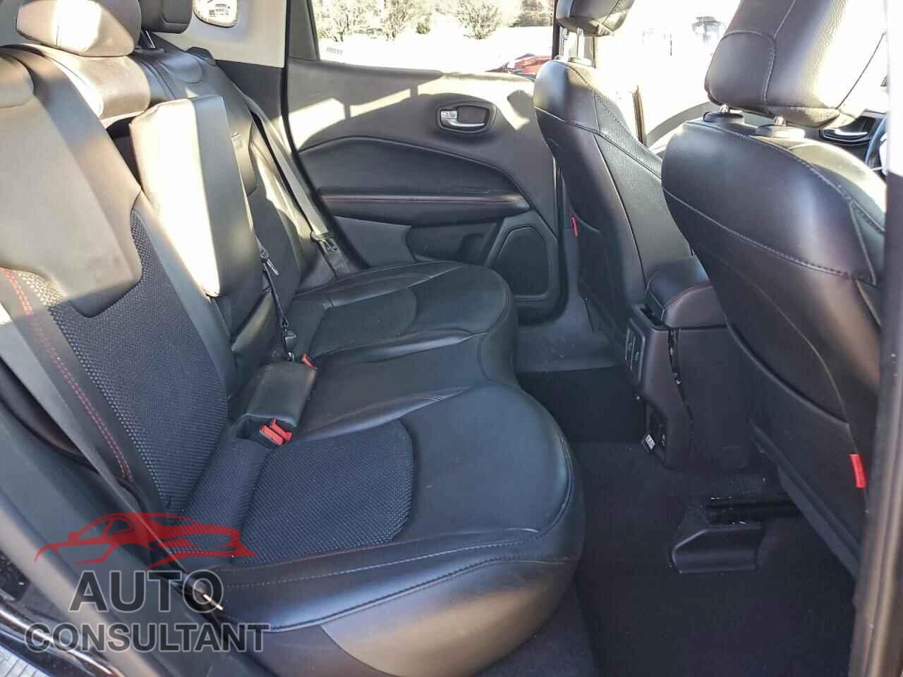 JEEP COMPASS 2020 - 3C4NJDDB9LT200016