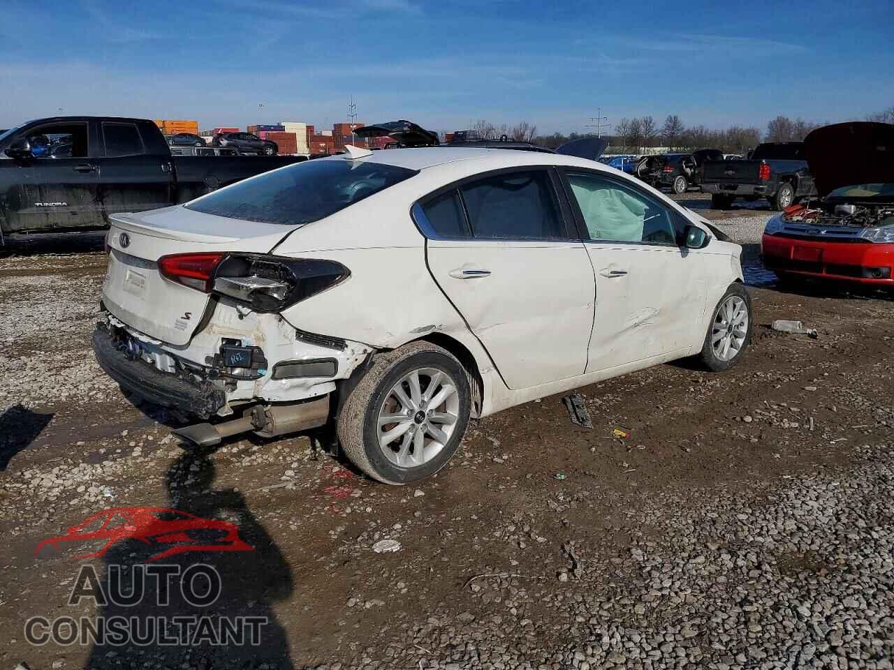 KIA FORTE 2017 - 3KPFL4A70HE024239