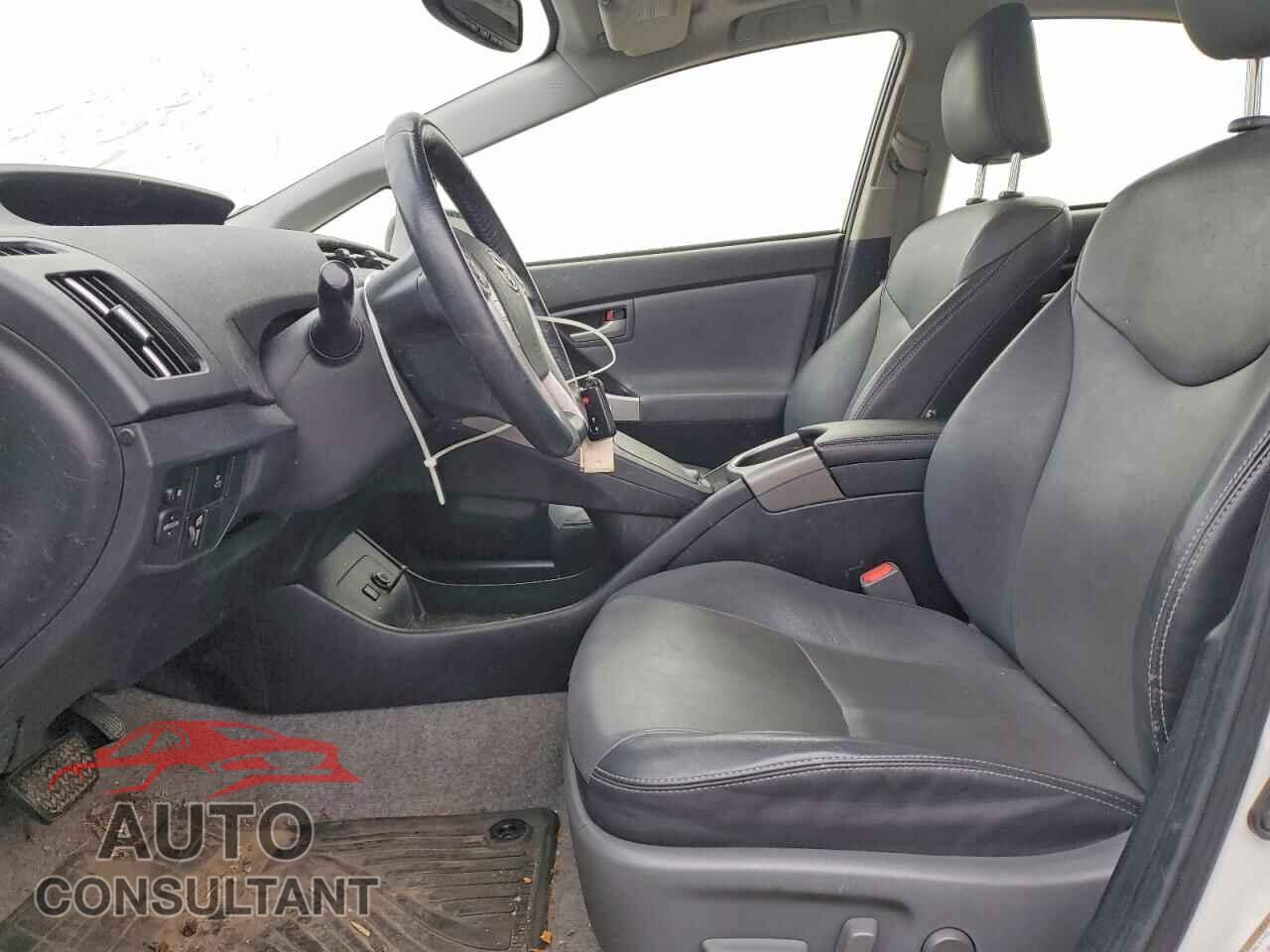 TOYOTA PRIUS 2014 - JTDKN3DU4E1742038