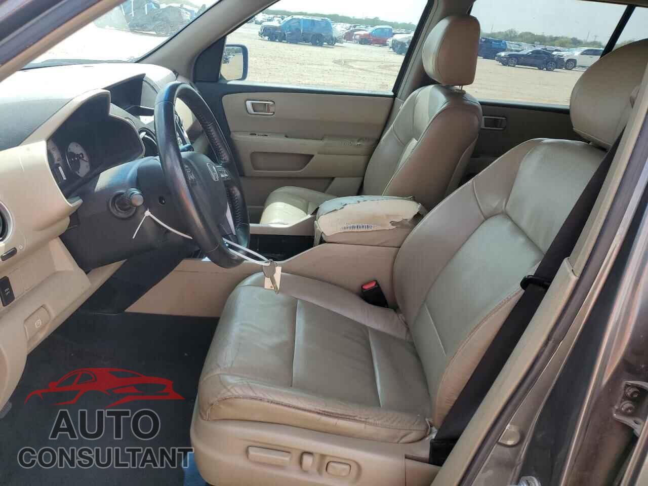 HONDA PILOT 2009 - 5FNYF38539B019899