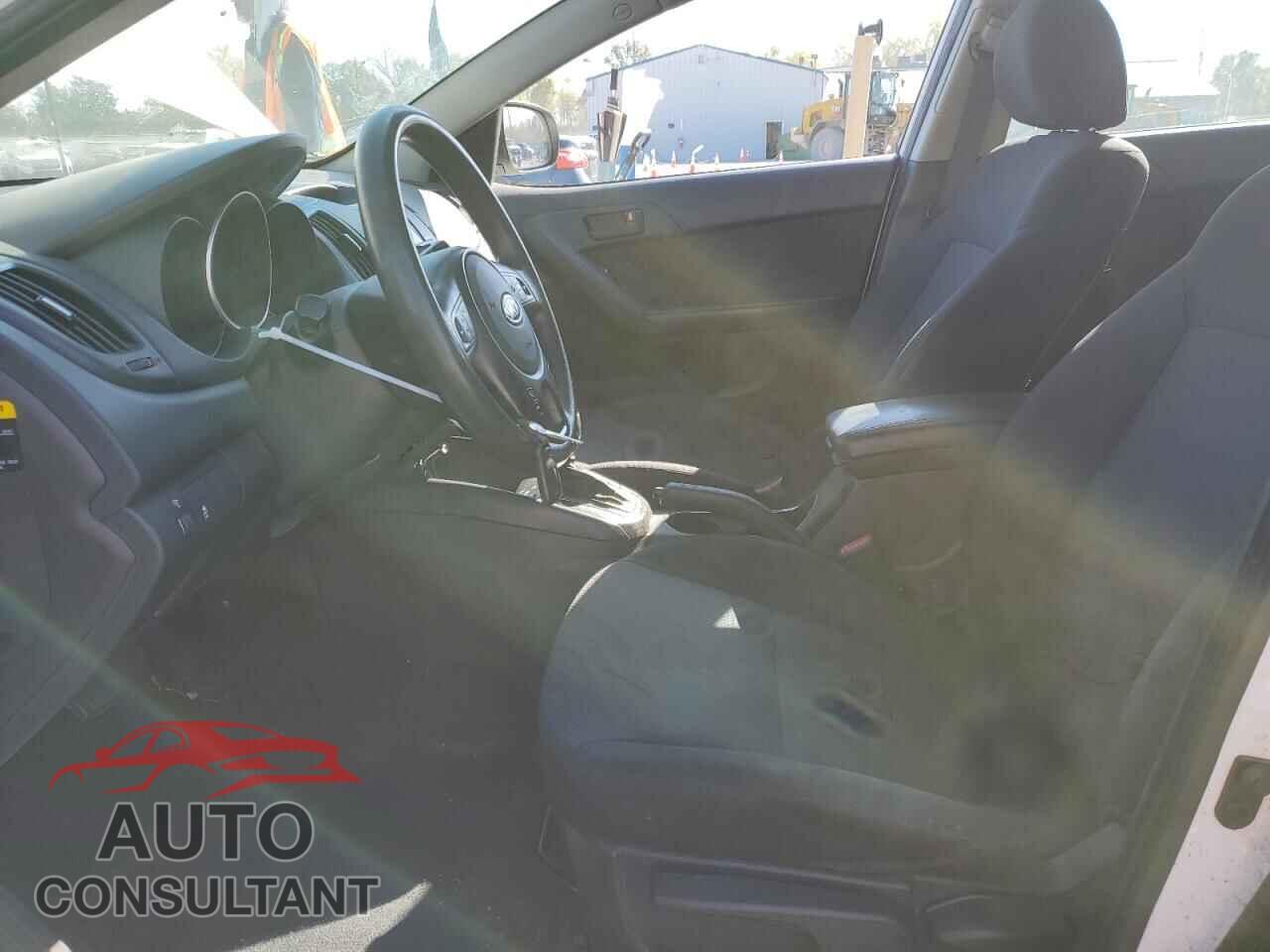 KIA FORTE 2012 - KNAFU4A29C5521812