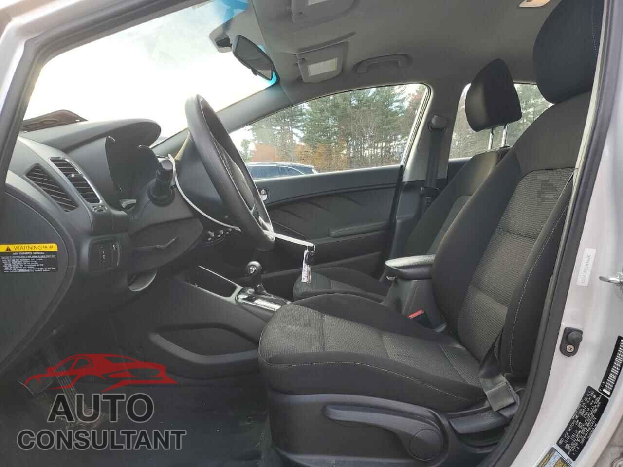KIA FORTE 2017 - 3KPFK4A74HE104274