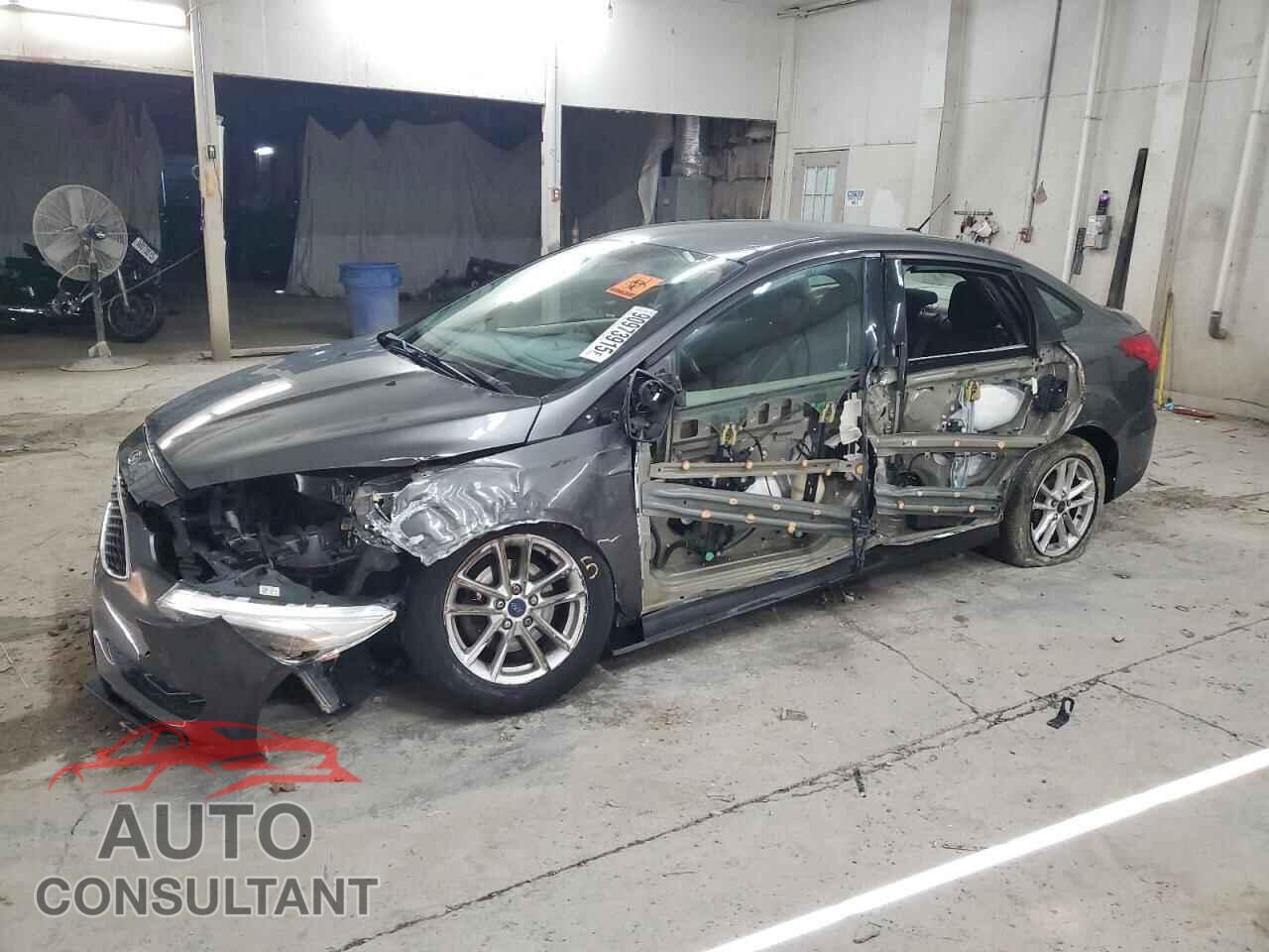 FORD FOCUS 2015 - 1FADP3F25FL249530