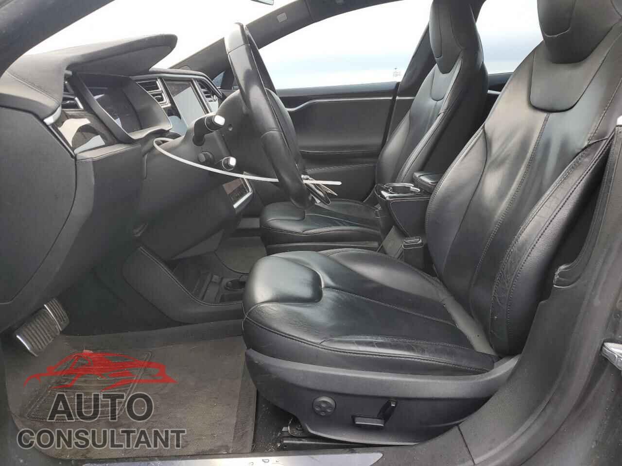 TESLA MODEL S 2015 - 5YJSA1E20FF117416
