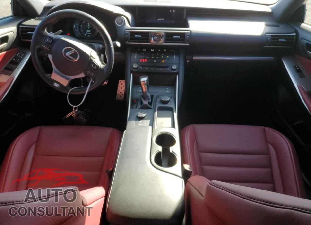 LEXUS IS 2018 - JTHBA1D26J5076977