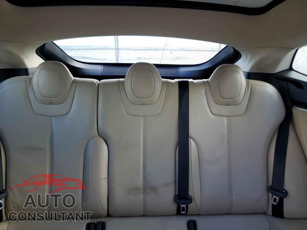 TESLA MODEL S 2014 - 5YJSA1H11EFP48094
