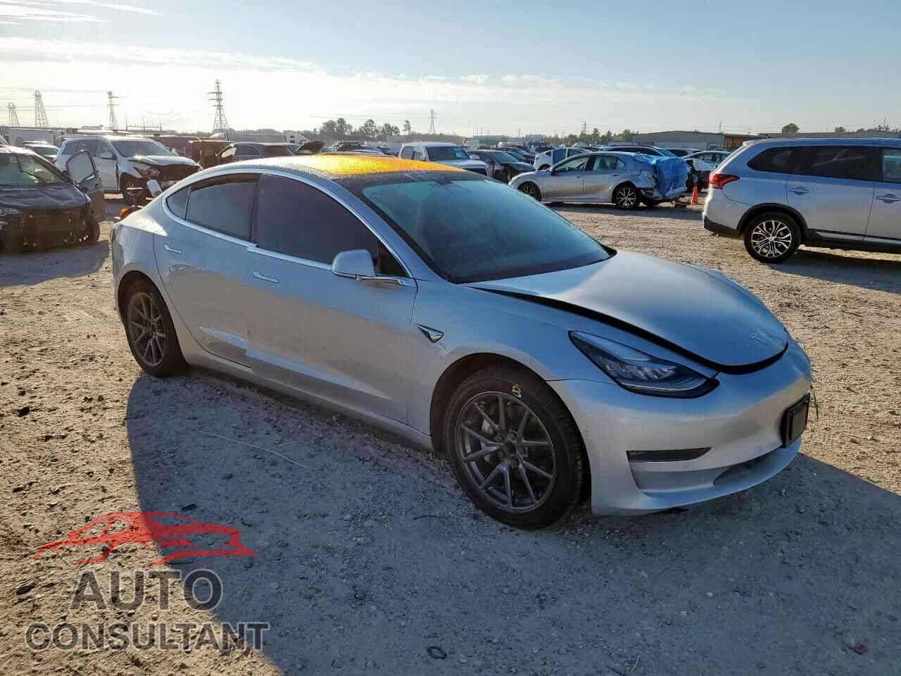 TESLA MODEL 3 2018 - 5YJ3E1EA6JF077271