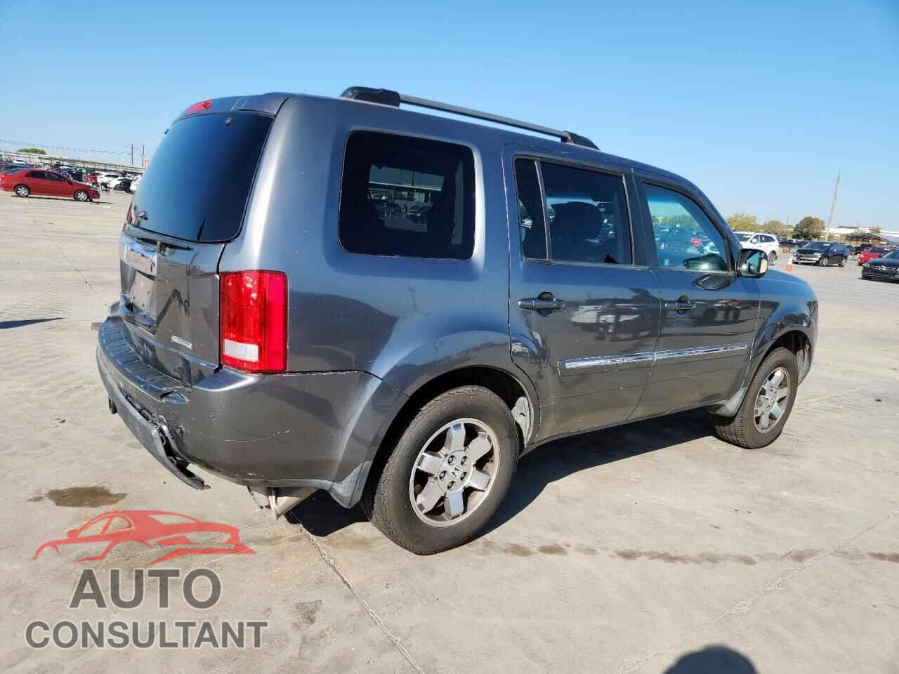 HONDA PILOT 2011 - 5FNYF3H95BB011635