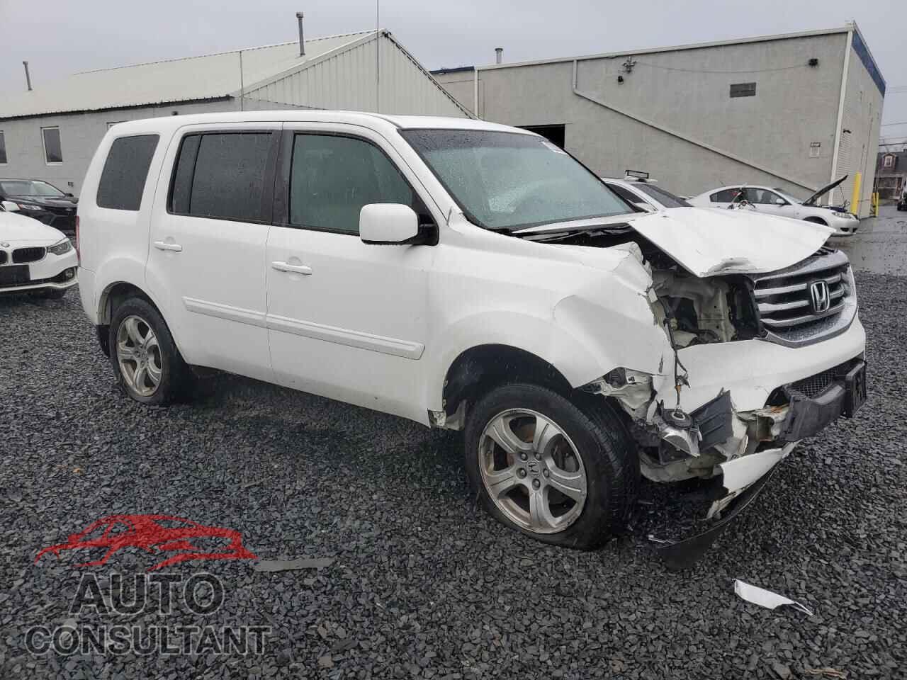 HONDA PILOT 2015 - 5FNYF4H53FB002165