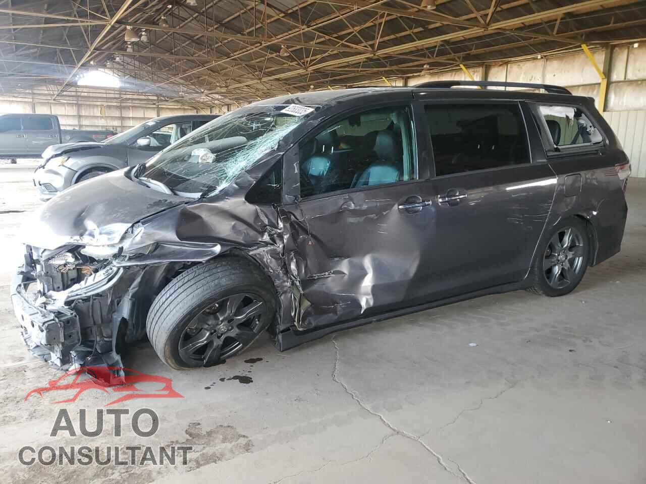 TOYOTA SIENNA 2017 - 5TDXZ3DC2HS846763