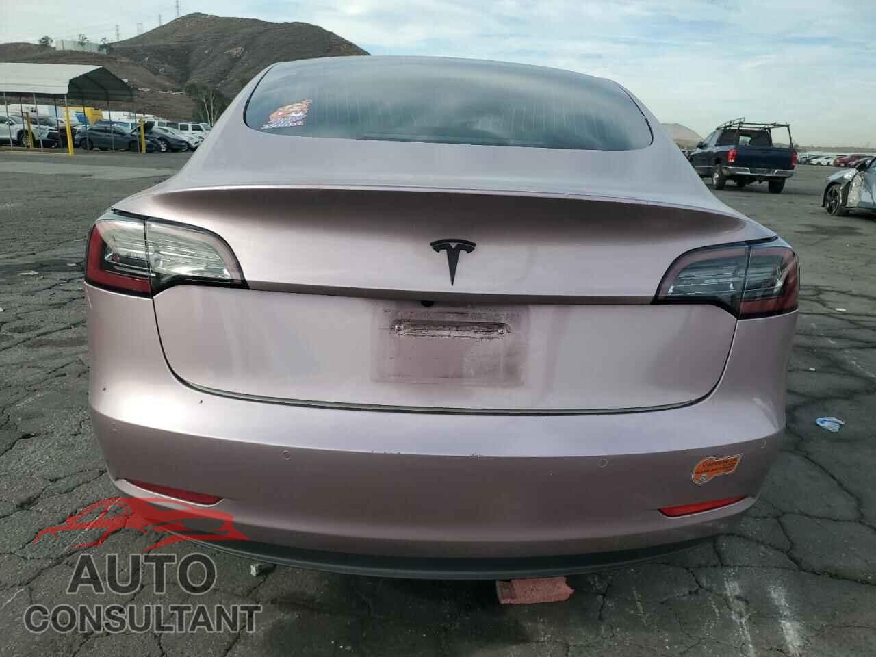 TESLA MODEL 3 2020 - 5YJ3E1EA5LF785658