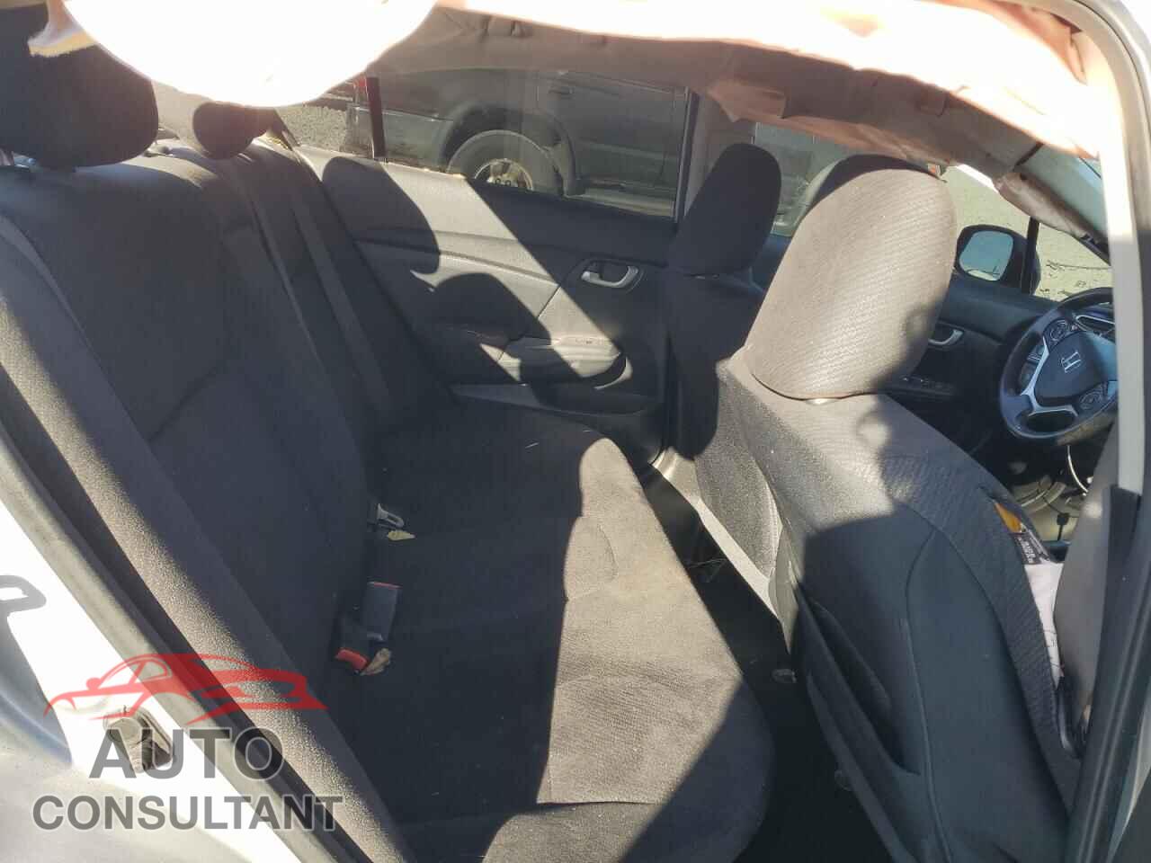 HONDA CIVIC 2013 - 2HGFB2F58DH587084