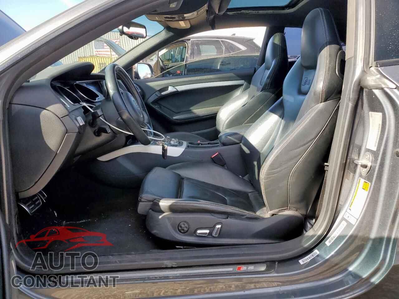 AUDI S5/RS5 2015 - WAUCGAFR6FA019284