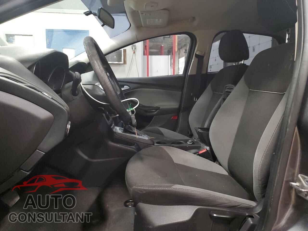 FORD FOCUS 2014 - 1FADP3F22EL283178