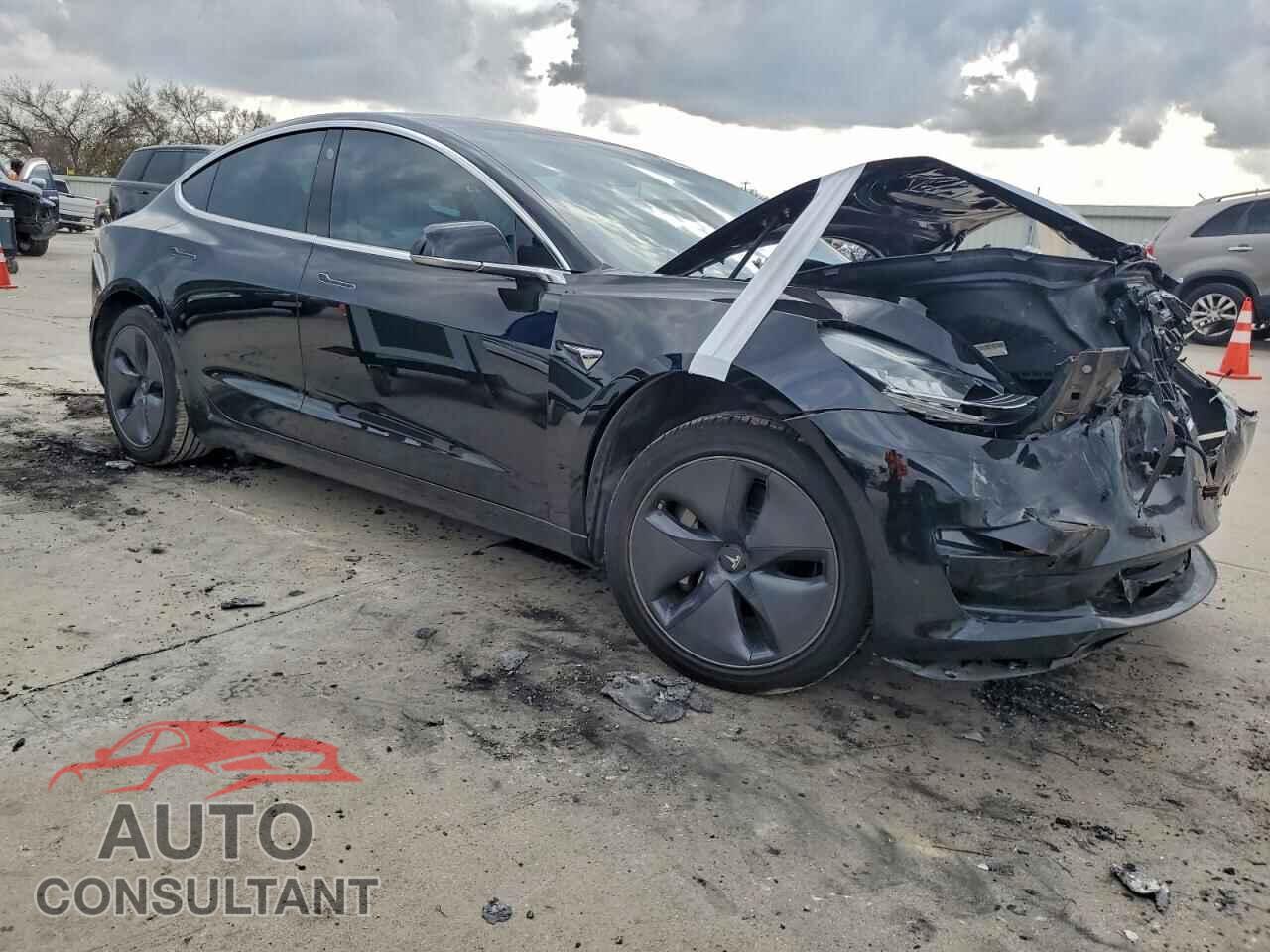 TESLA MODEL 3 2019 - 5YJ3E1EB3KF390675