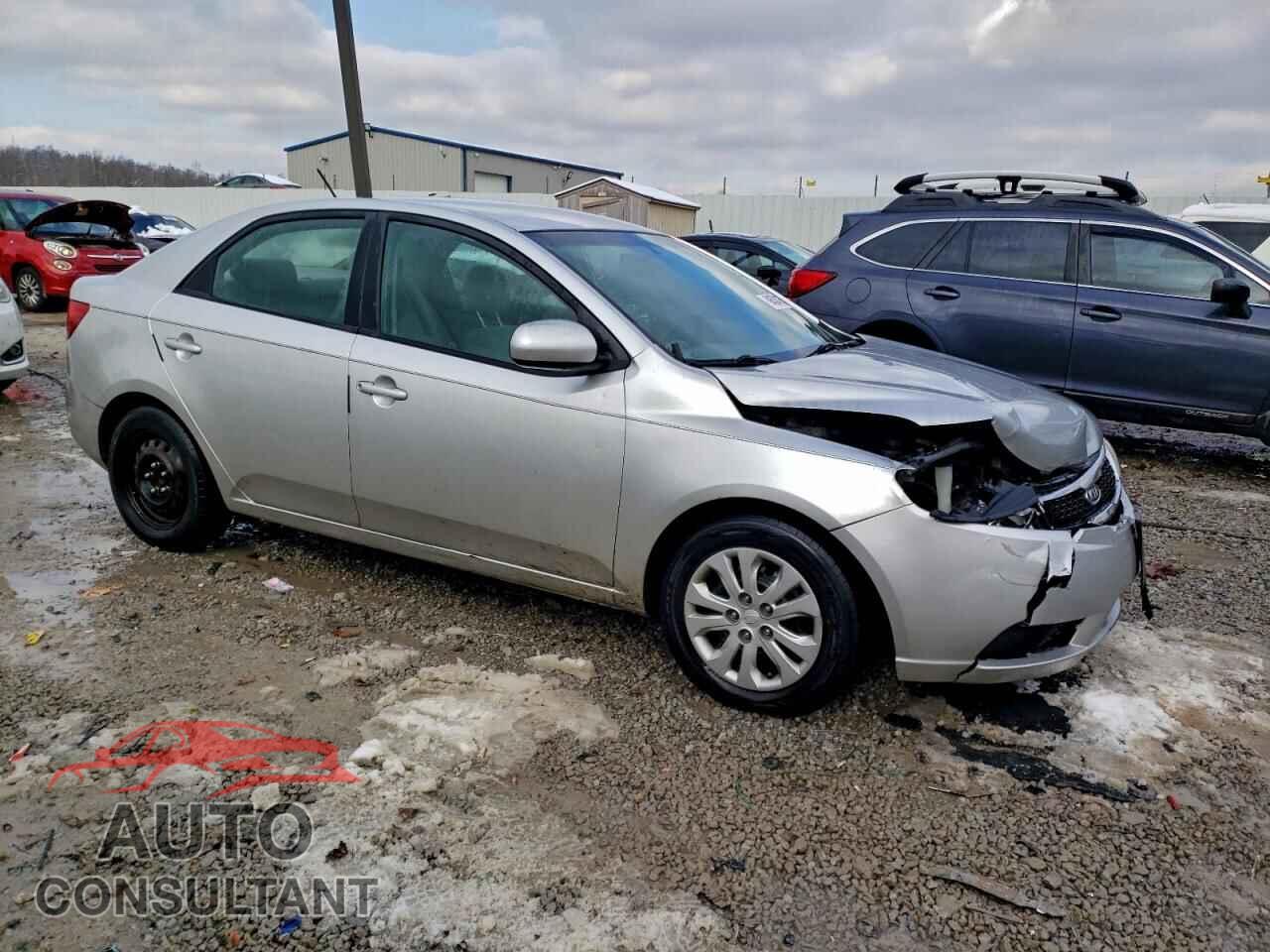 KIA FORTE 2012 - KNAFT4A2XC5475345
