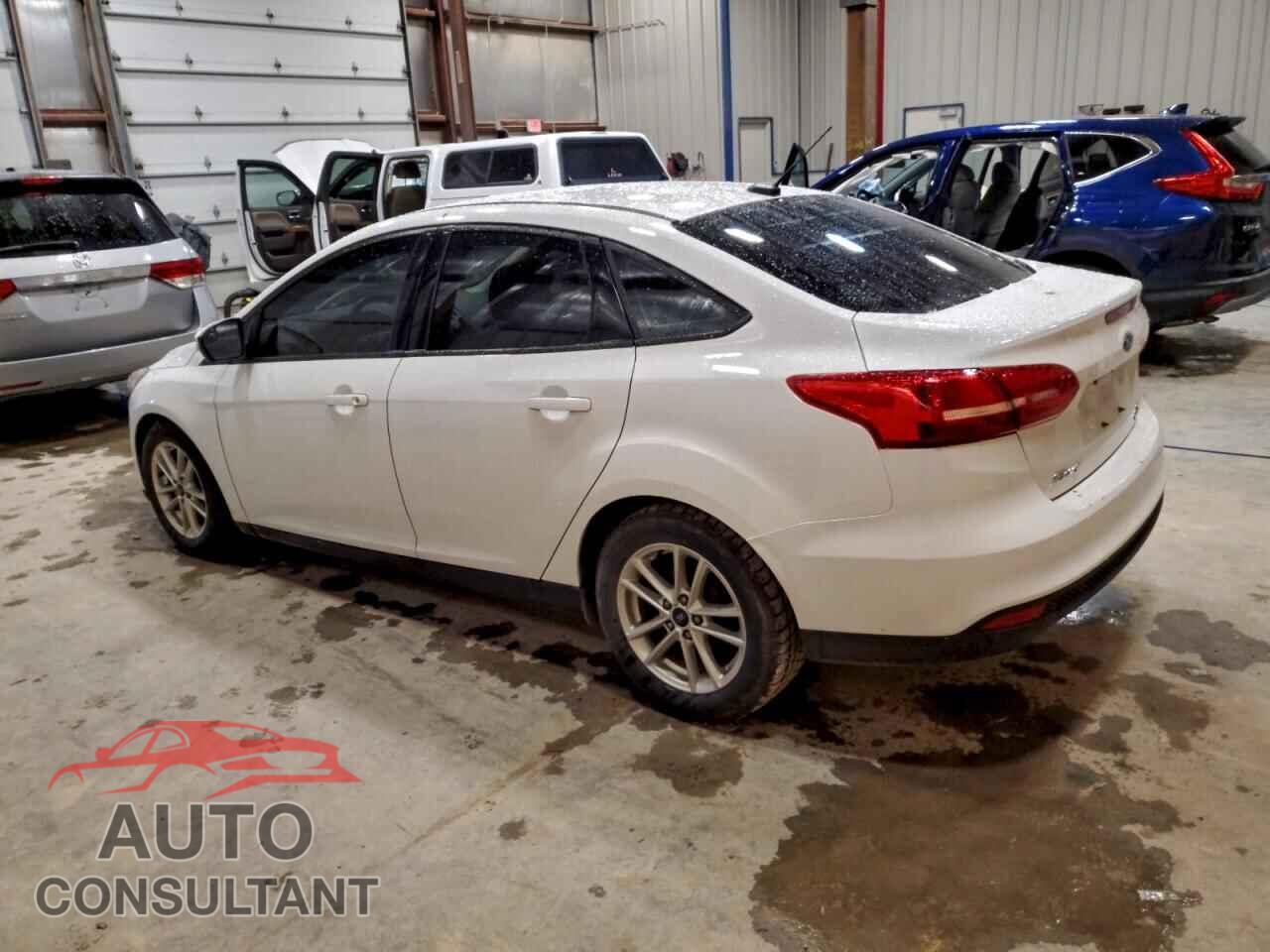 FORD FOCUS 2016 - 1FADP3F25GL303524