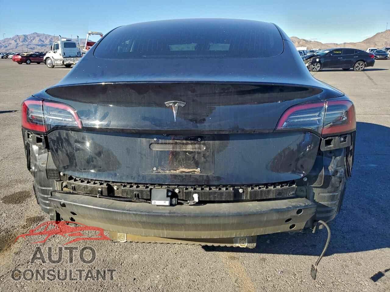 TESLA MODEL 3 2018 - 5YJ3E1EA9JF070945