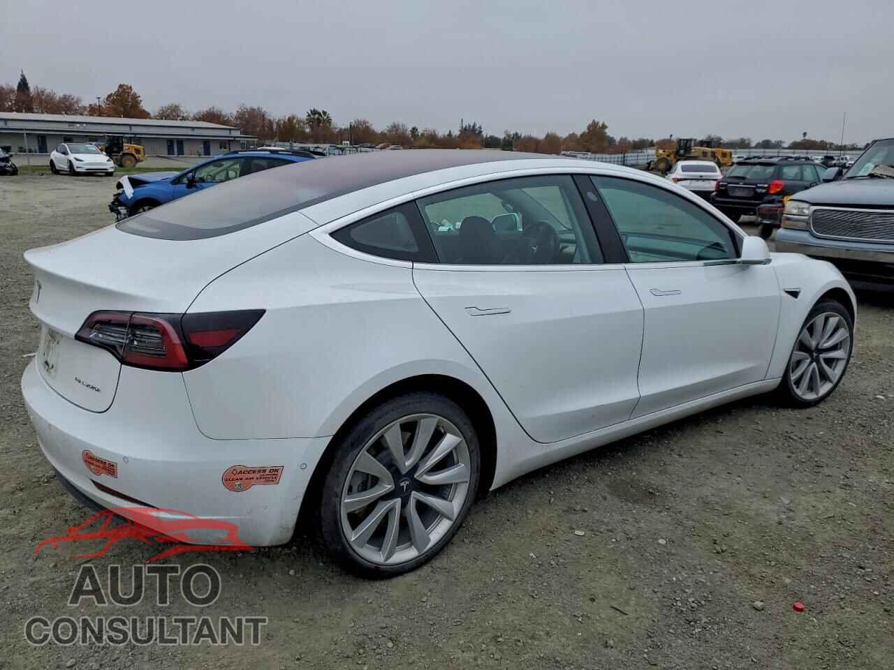 TESLA MODEL 3 2018 - 5YJ3E1EB9JF134250
