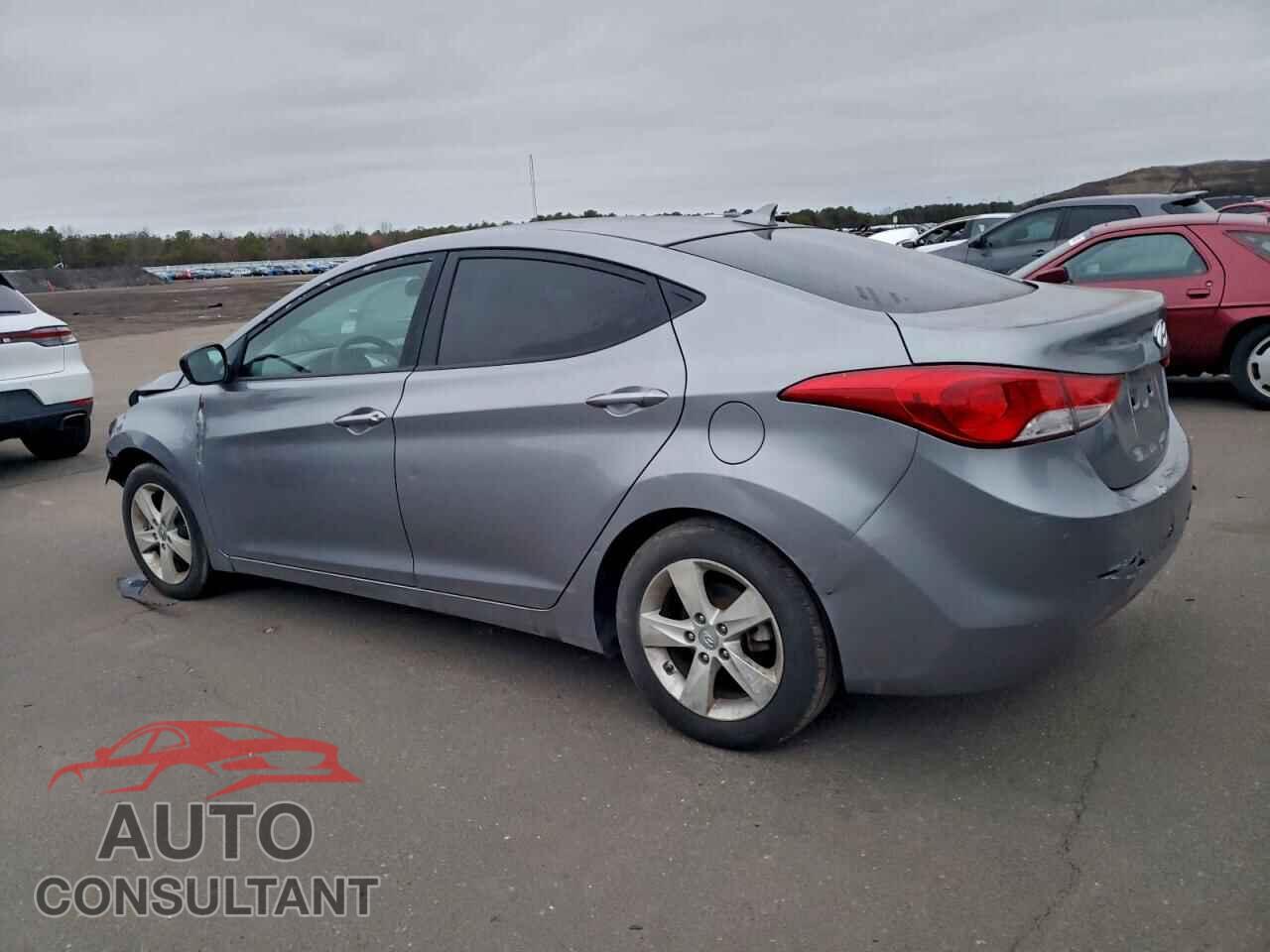 HYUNDAI ELANTRA 2013 - KMHDH4AE1DU762565