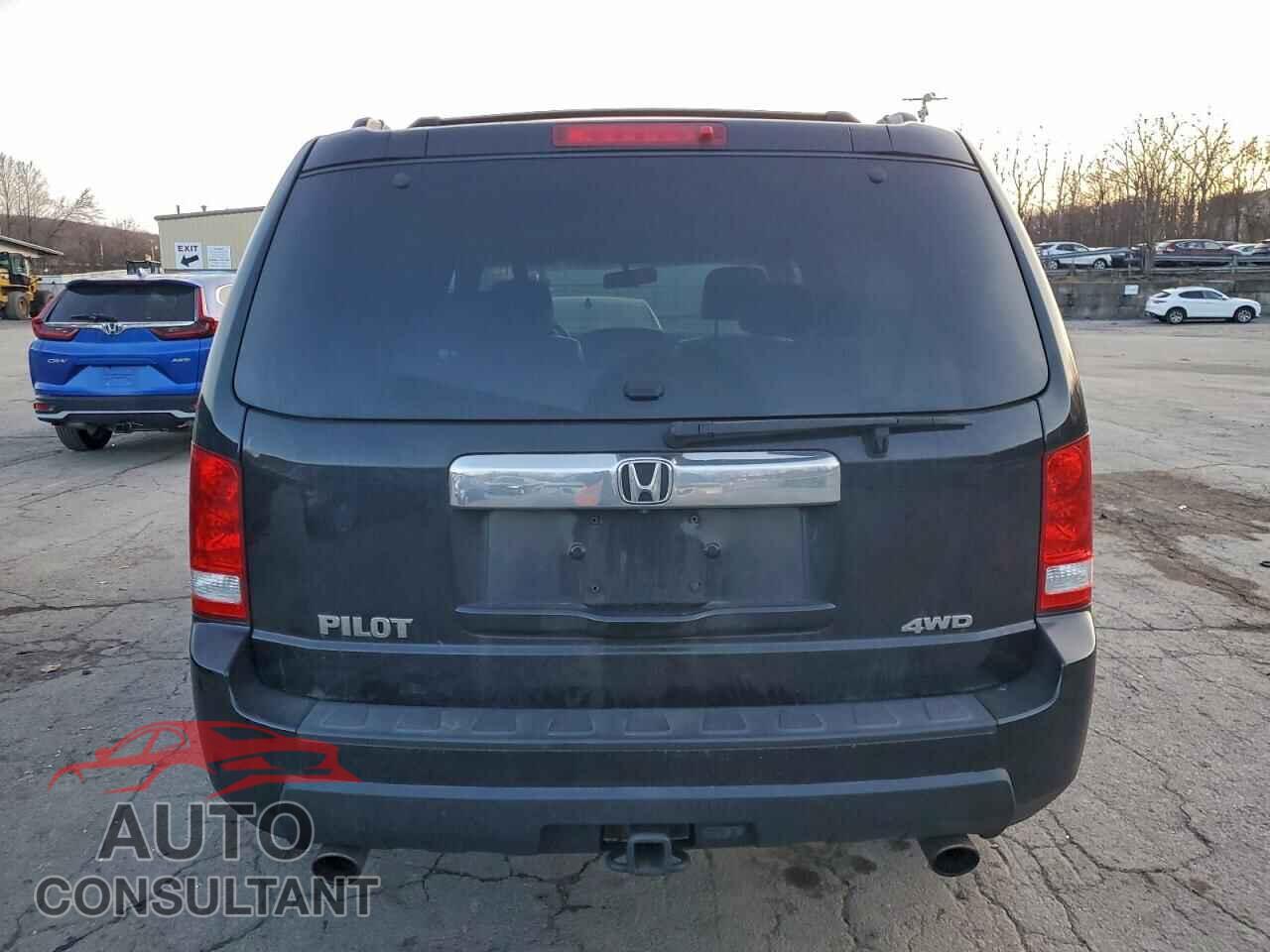 HONDA PILOT 2011 - 5FNYF4H5XBB069811