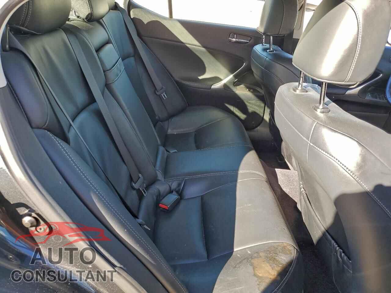 LEXUS IS 2010 - JTHBF5C20A5121695