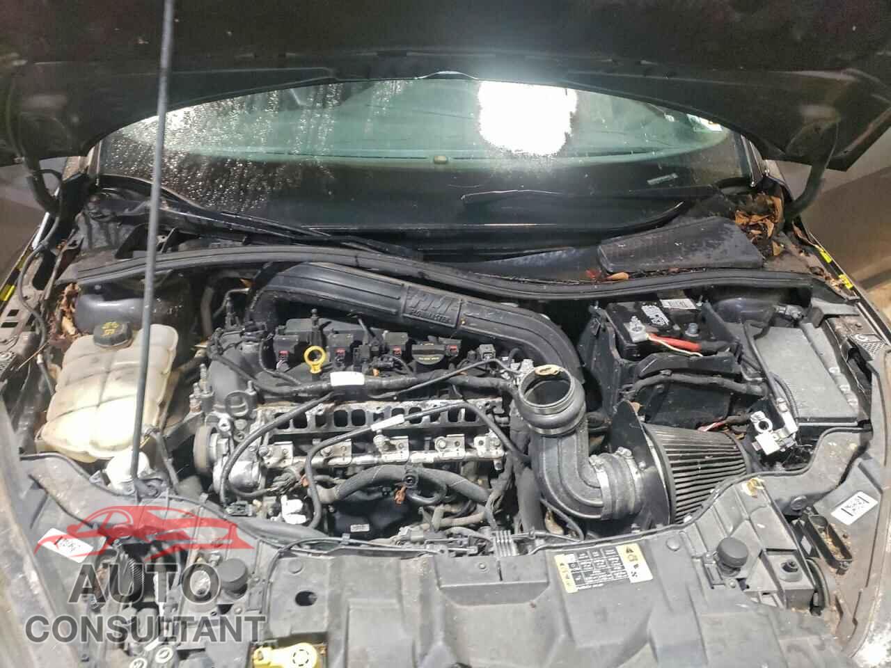 FORD FOCUS 2015 - 1FADP3L93FL274671