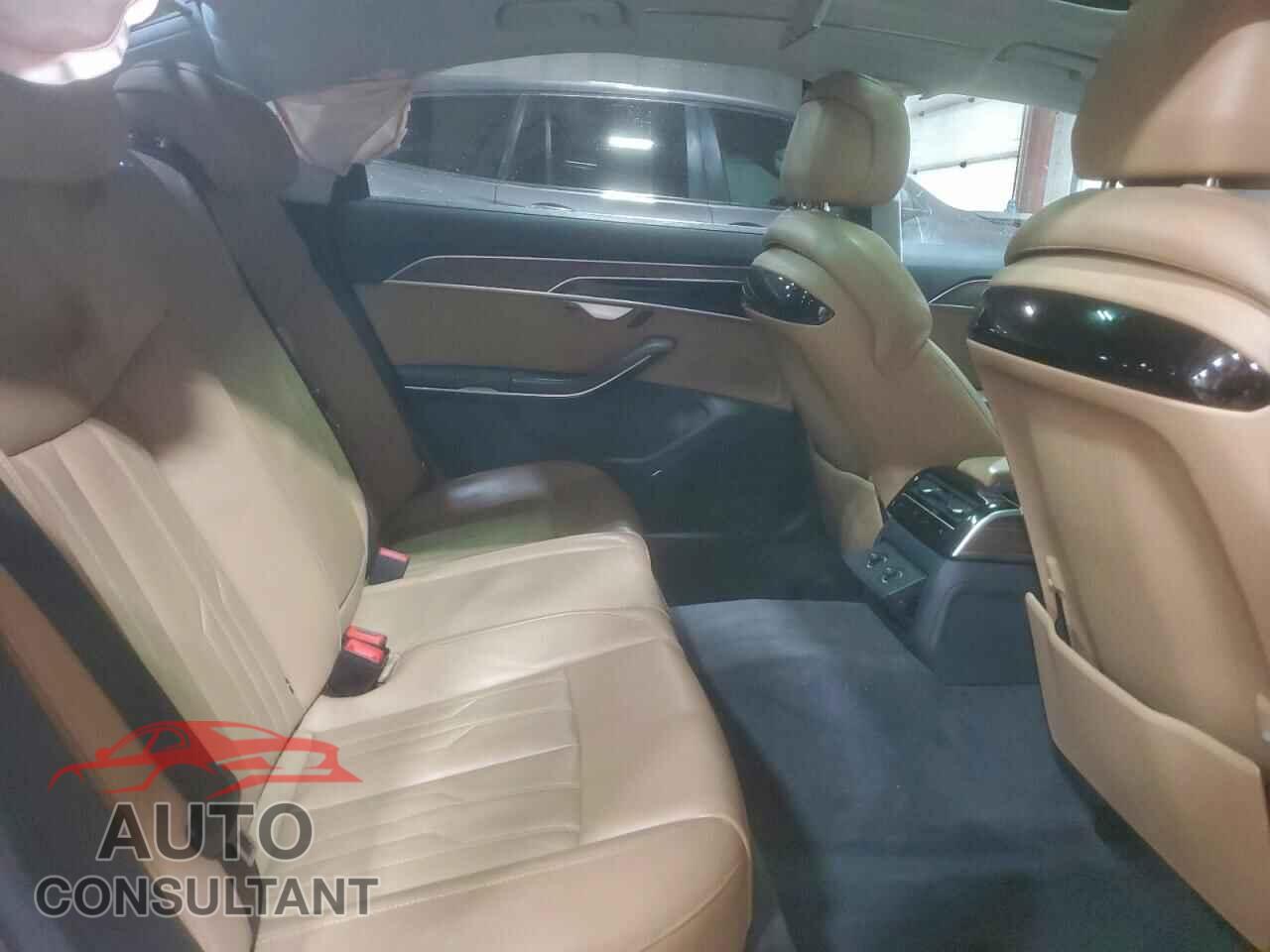 AUDI A8 2019 - WAU8DAF81KN009285