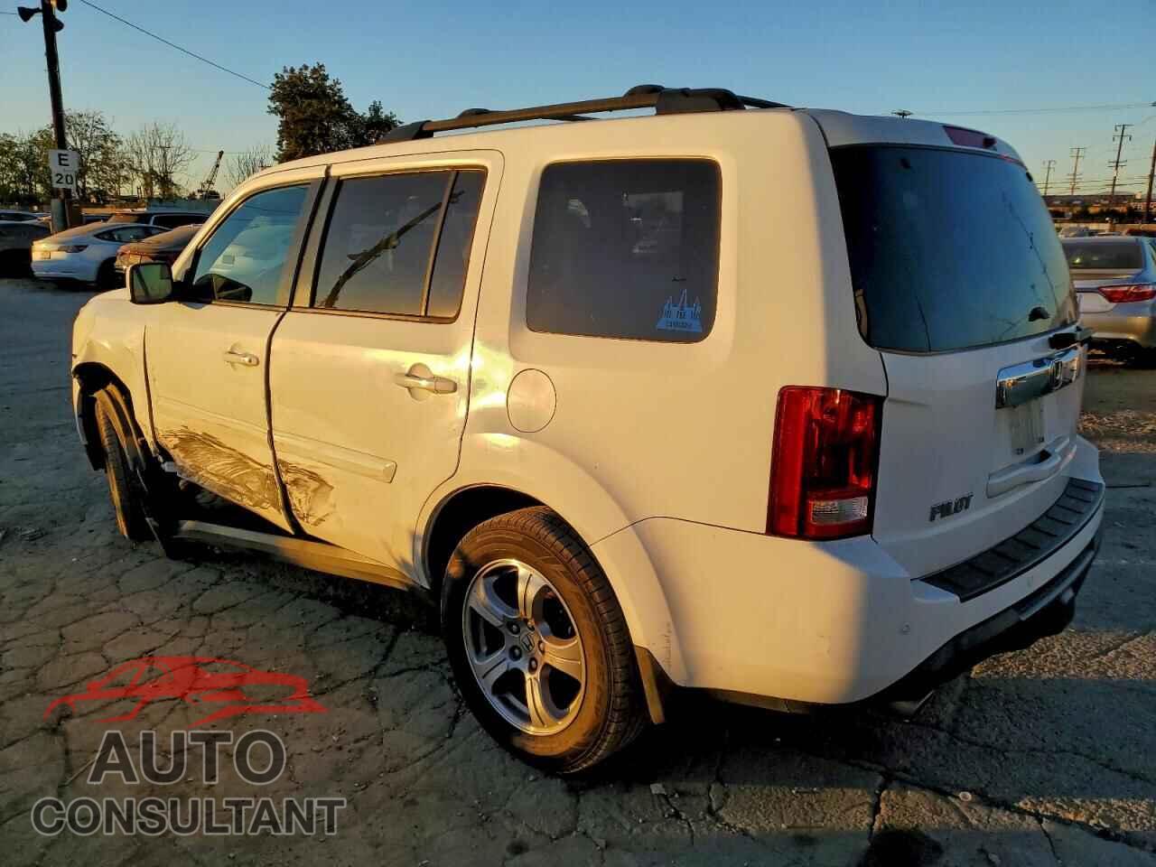 HONDA PILOT 2015 - 5FNYF3H70FB007075