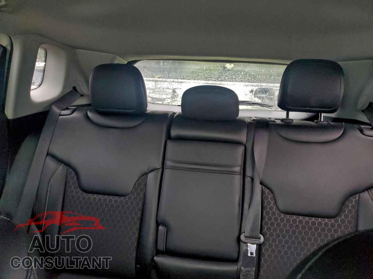 JEEP COMPASS 2018 - 3C4NJDBB2JT401241
