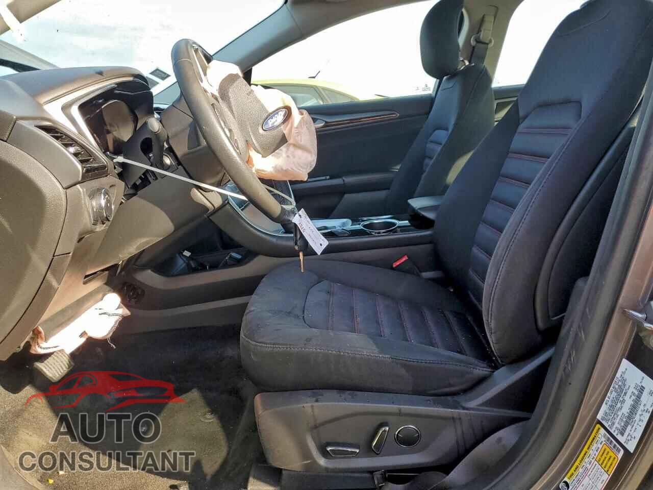 FORD FUSION 2013 - 3FA6P0LU8DR227677