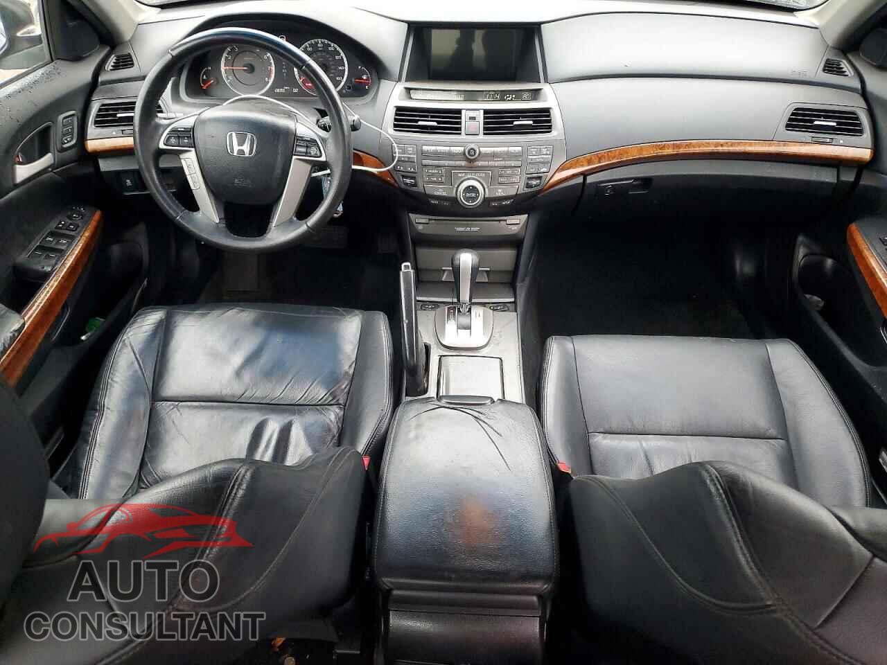 HONDA ACCORD 2012 - 1HGCP3F82CA021925