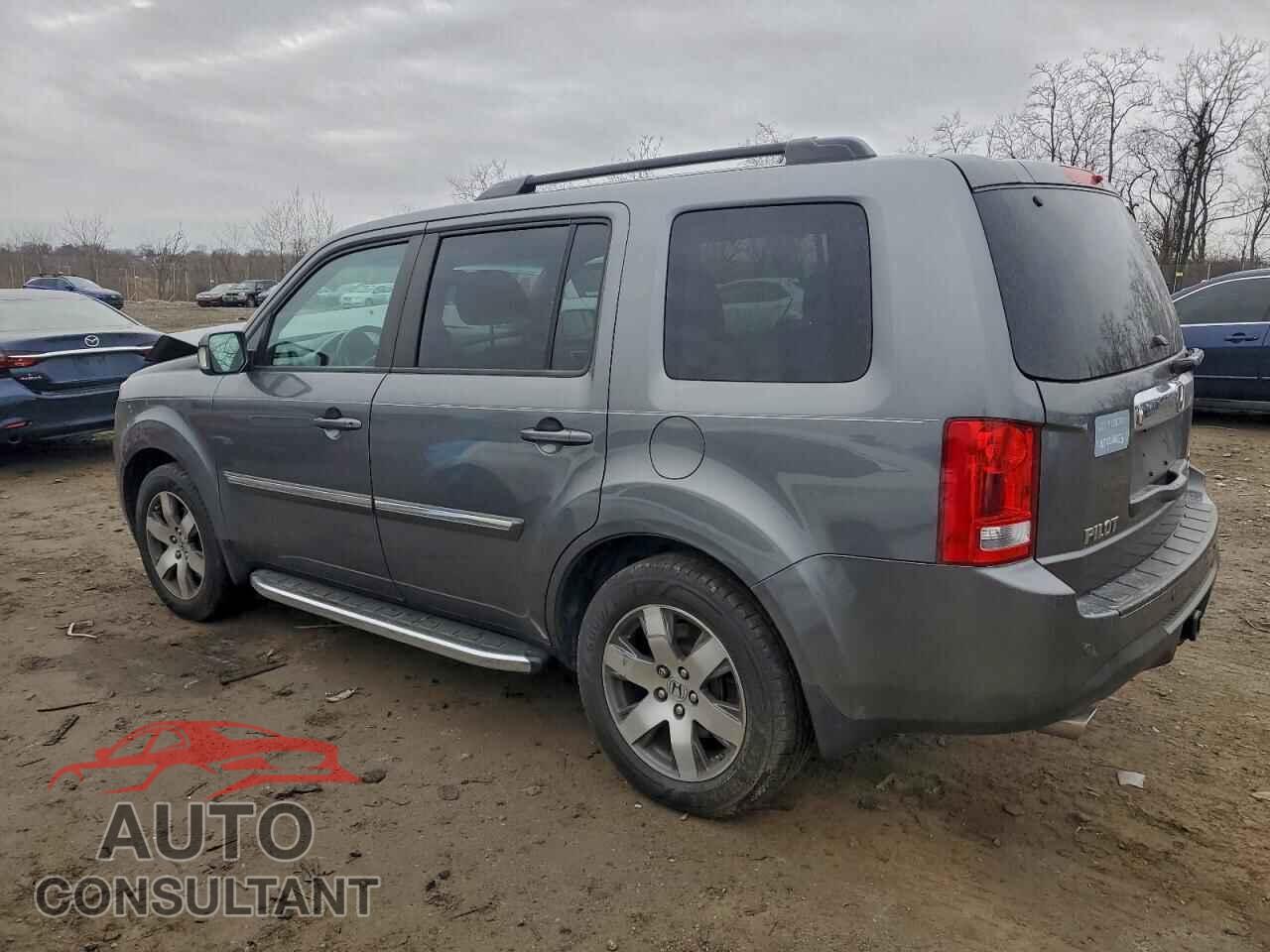 HONDA PILOT 2013 - 5FNYF4H93DB071065