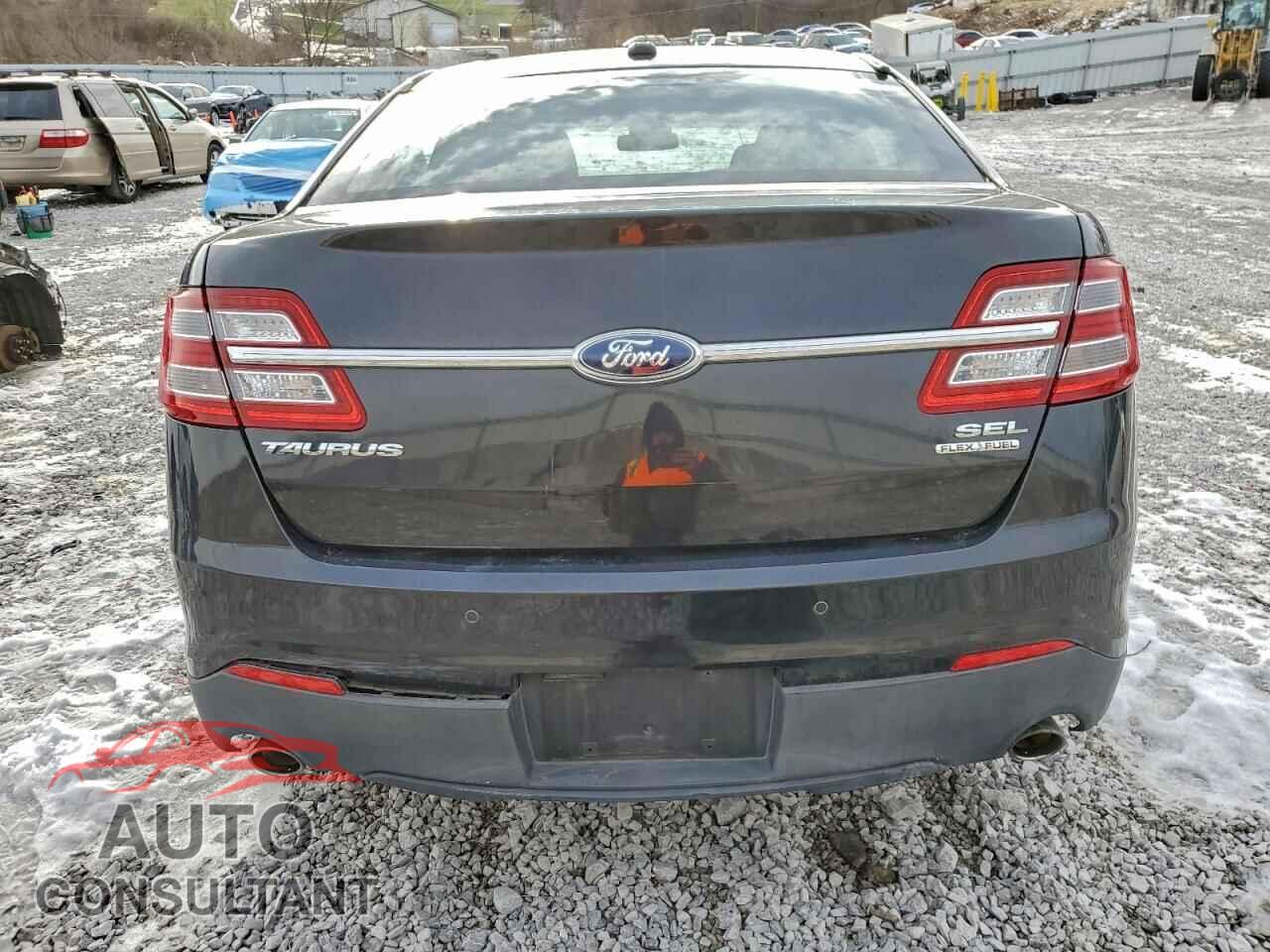FORD TAURUS 2013 - 1FAHP2E87DG199091